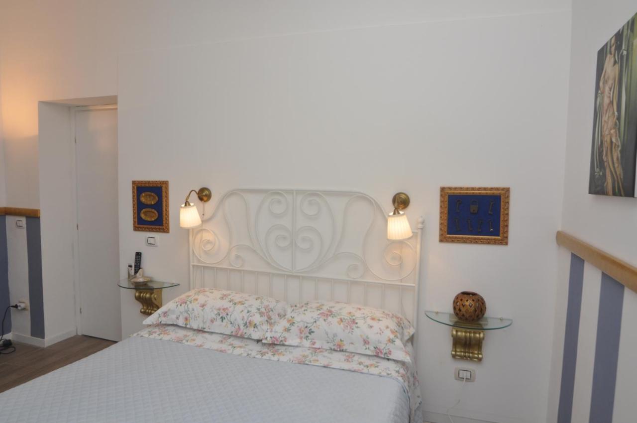 Bed and Breakfast Brenta 12 Мессина Экстерьер фото